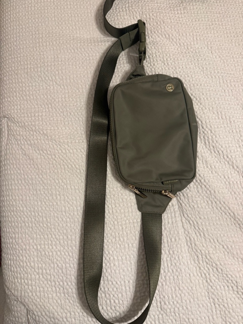 lululemon athletica Olive Green Belt Bag Pack- 2L